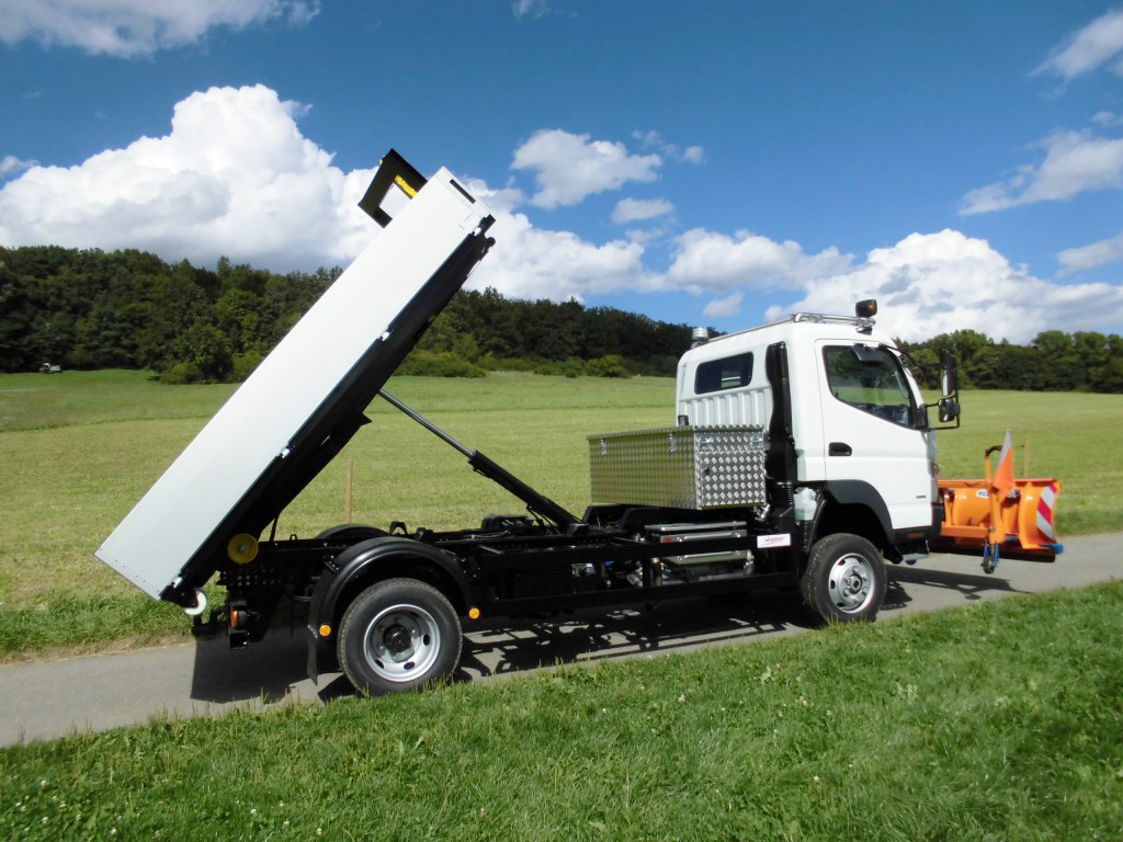 Mitsubishi-Fuso-4-1024x768 (1)